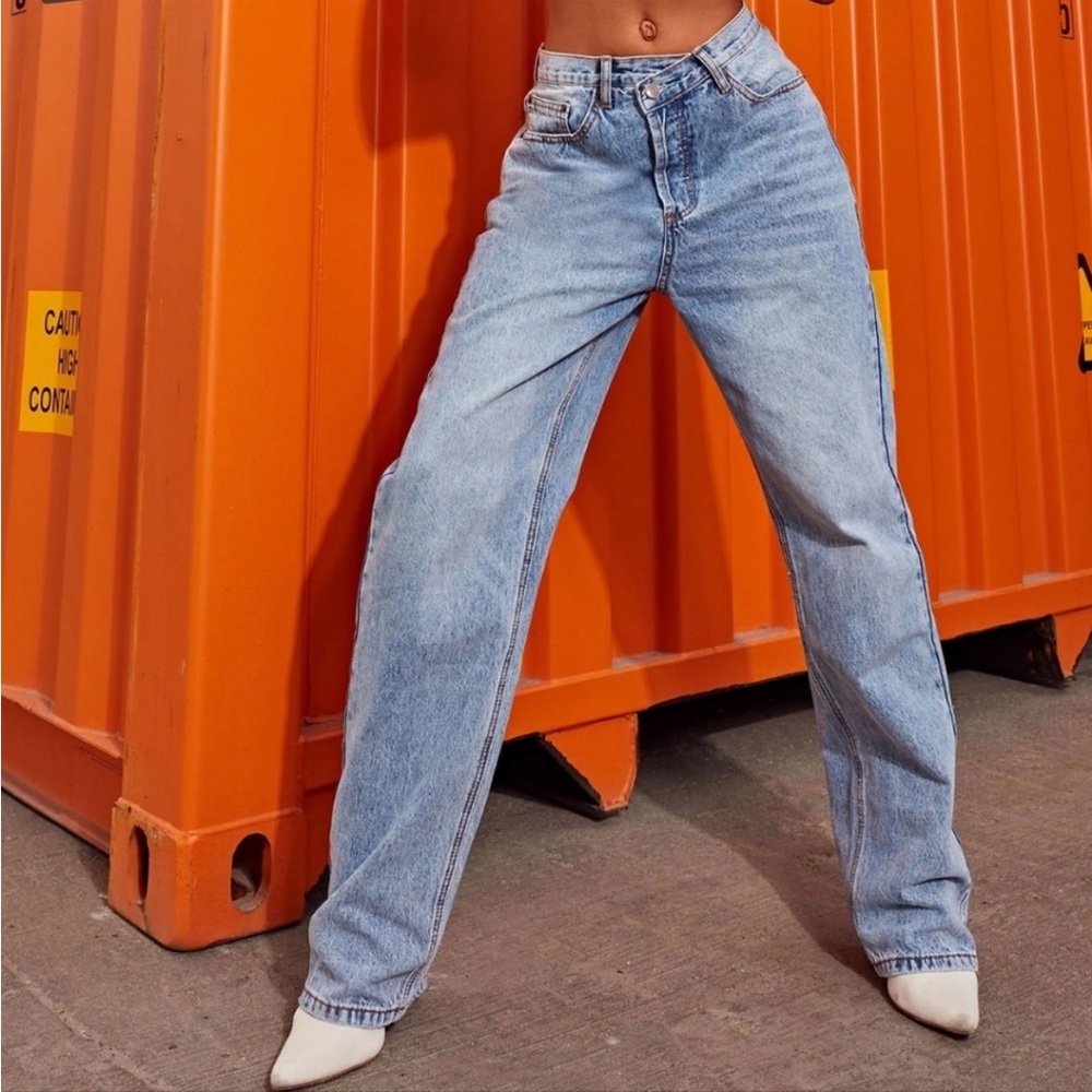 Crossover fashion nova jeans